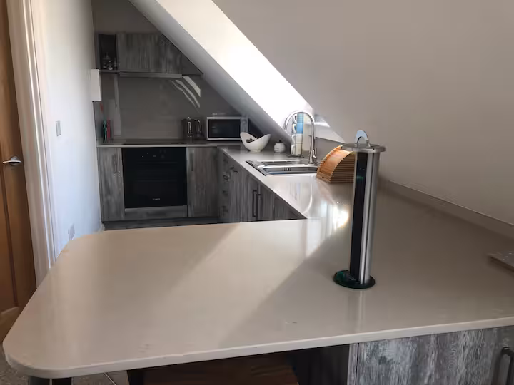 Sea Dream Lodge — fully equipped kitchen